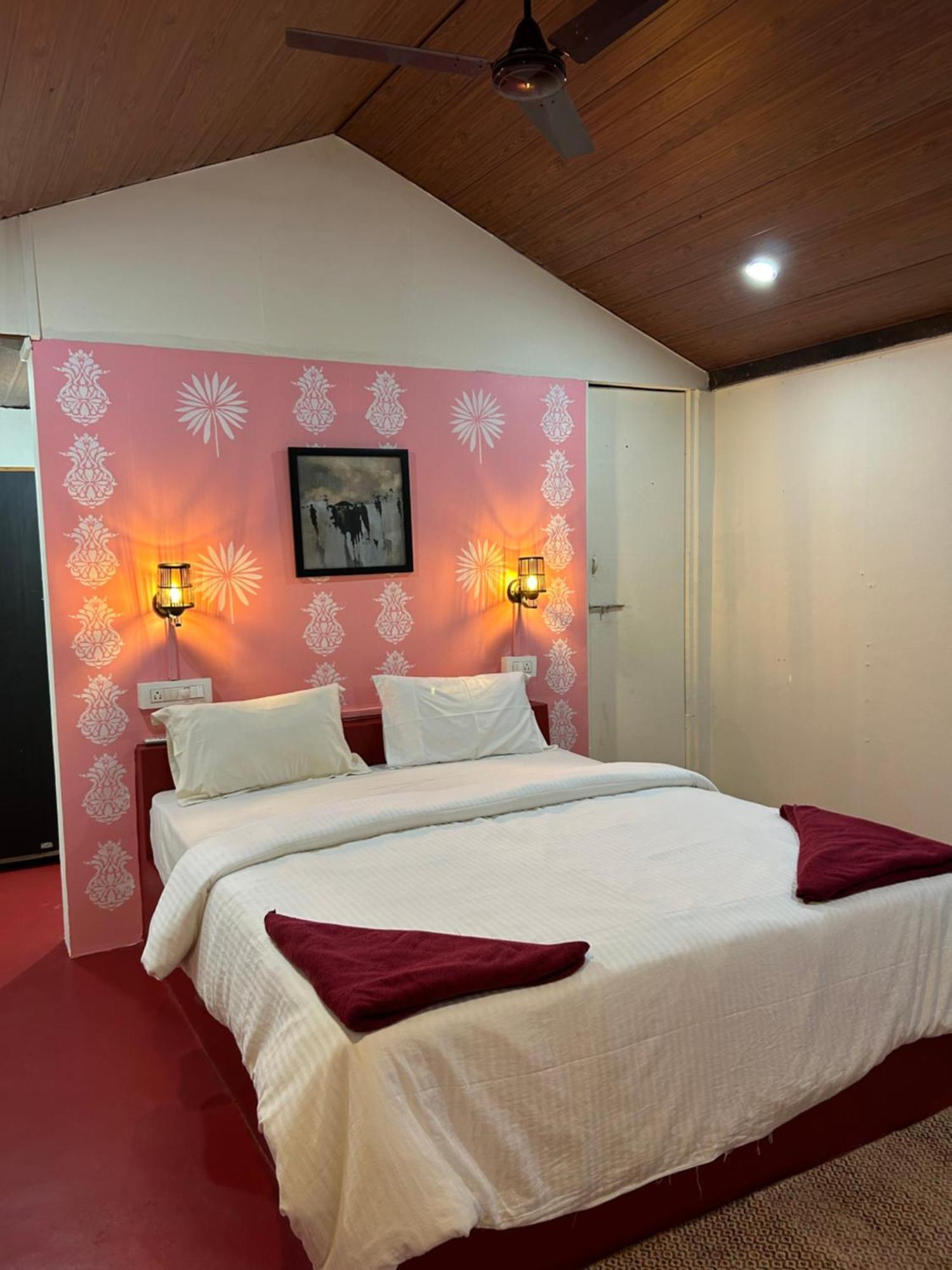 Shiva Cottages マンドレム エクステリア 写真