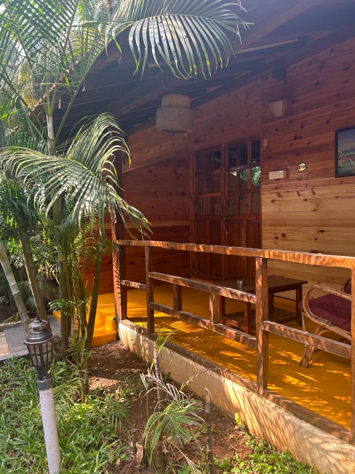 Shiva Cottages マンドレム エクステリア 写真