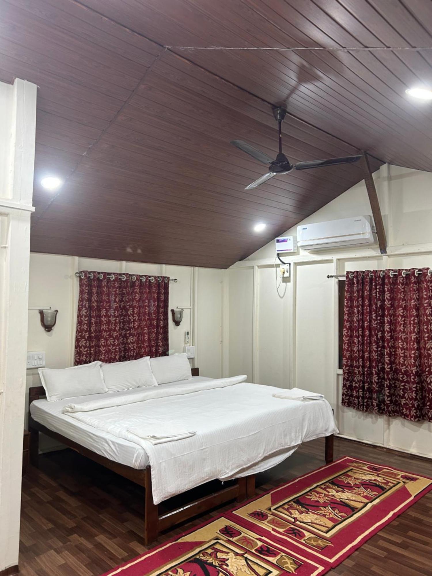 Shiva Cottages マンドレム エクステリア 写真