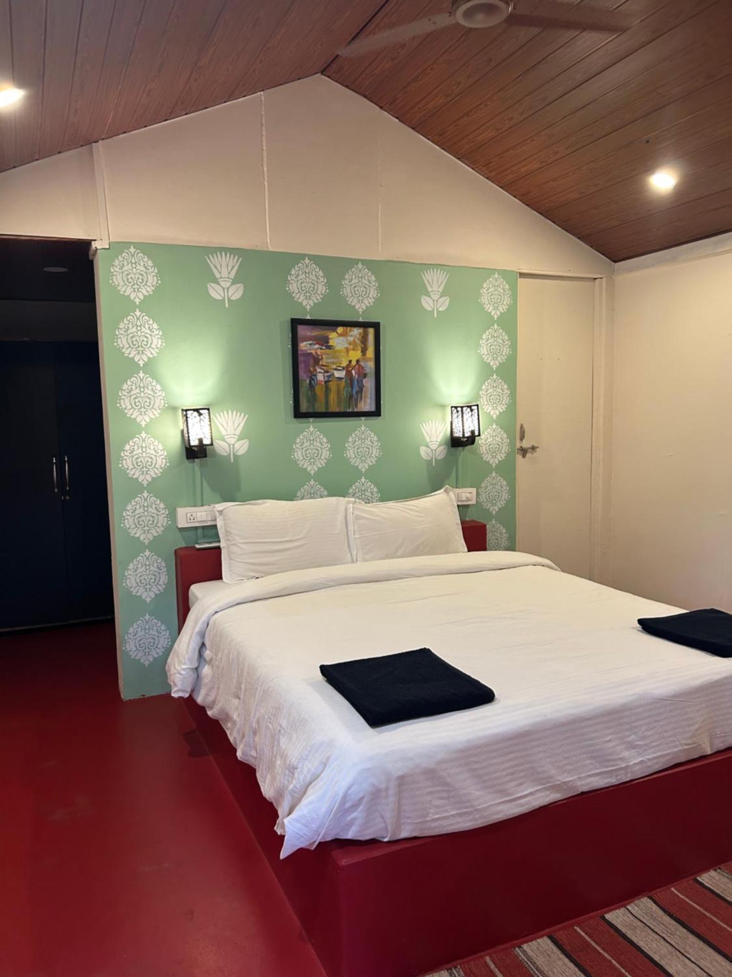 Shiva Cottages マンドレム エクステリア 写真